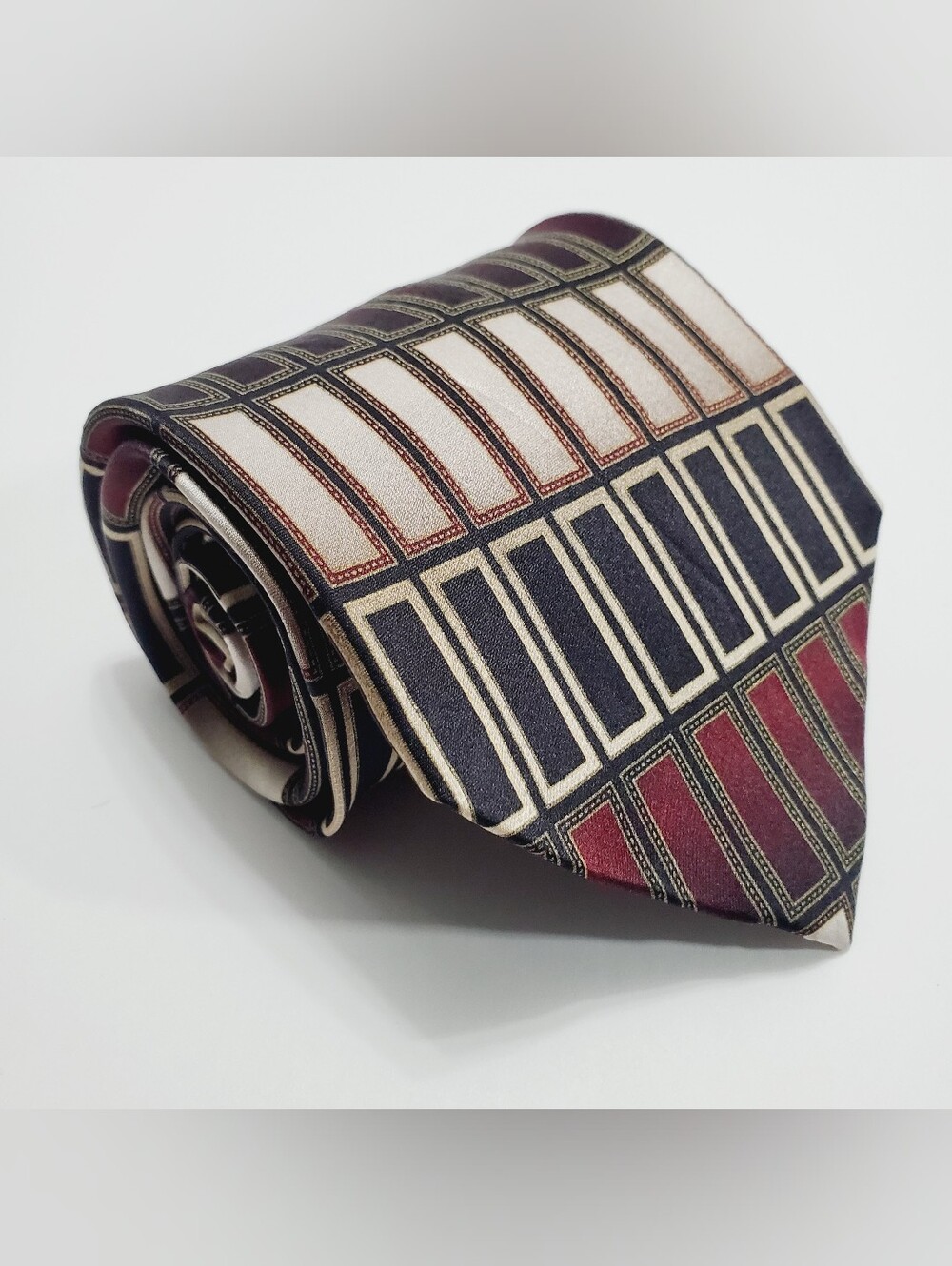 Croft & Barrow Men's Silk Neck Tie Multicolor Geometric Pattern 58x3.75"